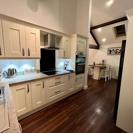 Garden Cottage, Maryholme
